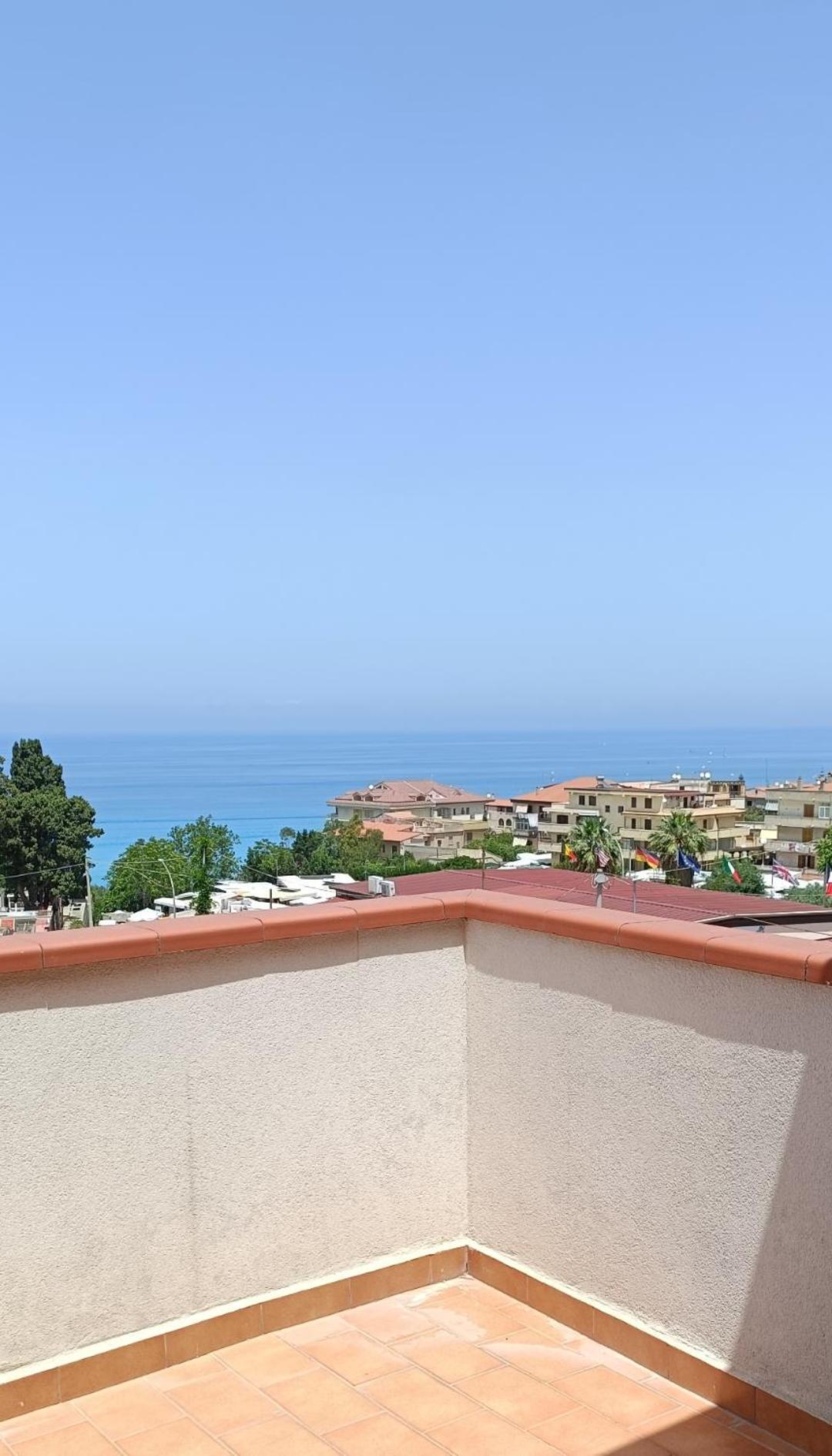 Residenza Estea Tropea Rum bild
